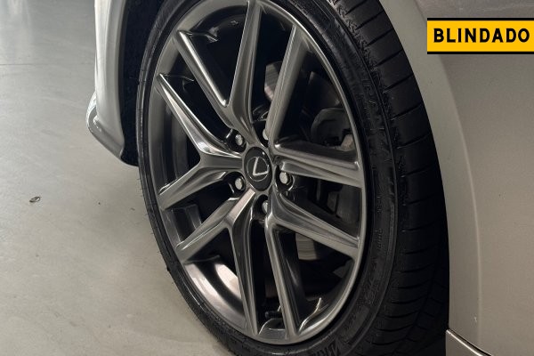 LEXUS IS250 F-SPORT 2.5 V6 24V GASOLINA 4P AUTOMÁTICO 2013/2014